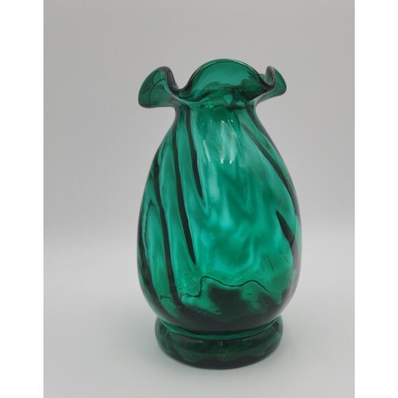 VTG Unique Green Art Glass Vase Ruffled Top 2  Flat Sides Modern Home Decor - Picture 6 of 11